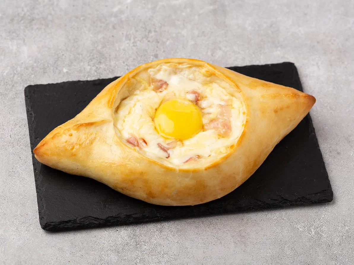 Хачапури с беконом